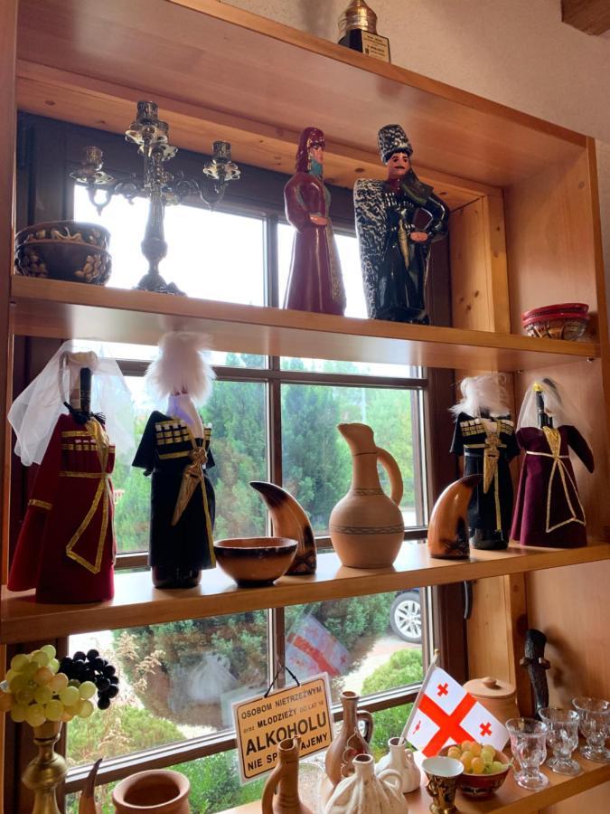 Hotel Tyrol I Restauracja Zycie Gruzji Osielsko Kültér fotó