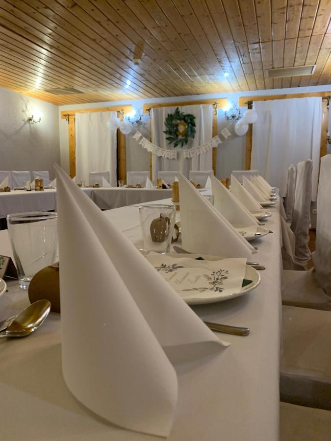 Hotel Tyrol I Restauracja Zycie Gruzji Osielsko Kültér fotó