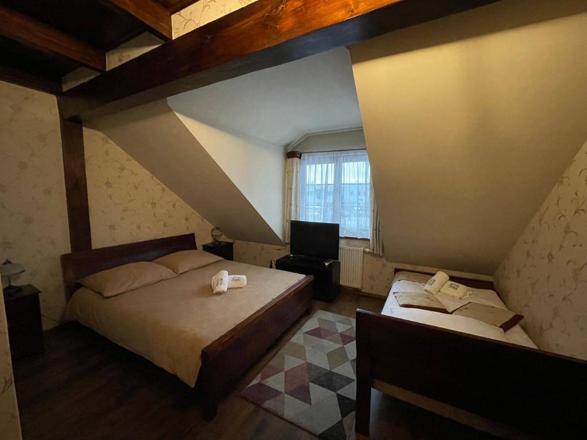 Hotel Tyrol I Restauracja Zycie Gruzji Osielsko Kültér fotó